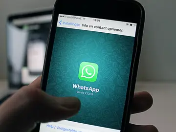 Cómo archivar los grupos de WhatsApp para desconectar en vacaciones