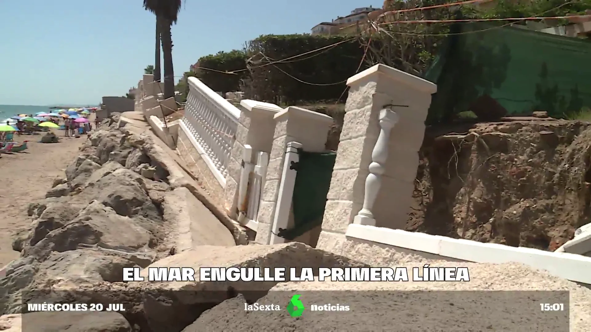 Valencia pierde metros de playa: el mar se come la primera línea