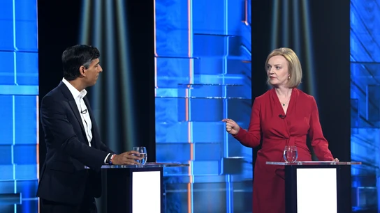 Rishi Sunak y Liz Truss, durante un debate Rishi Sunak y Liz Truss, durante un debate