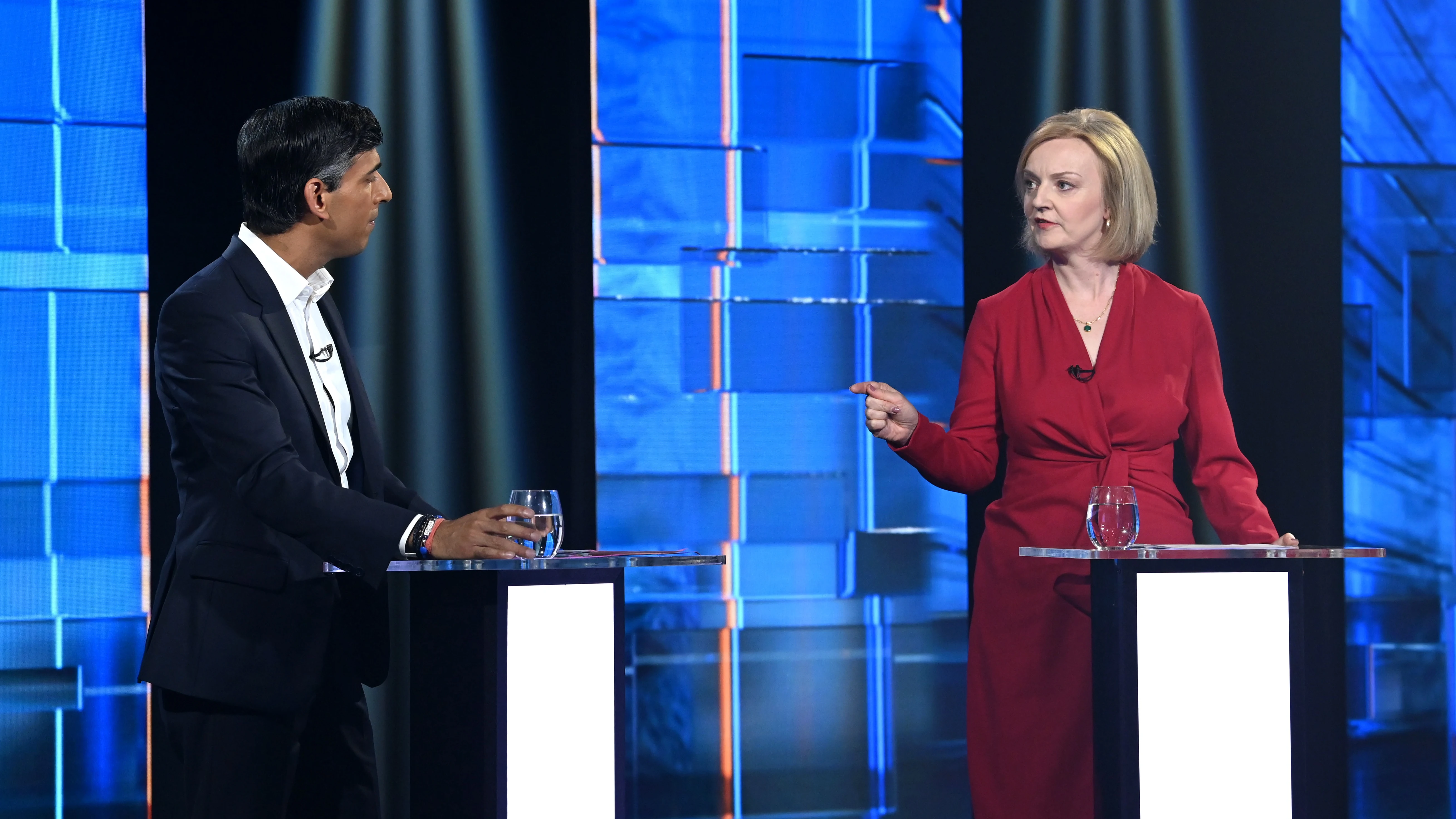 Rishi Sunak y Liz Truss, durante un debate