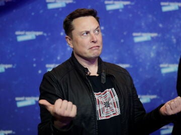 Elon Musk pregunta en Twitter a sus seguidores en una encuesta si debe restituir la cuenta de Trump