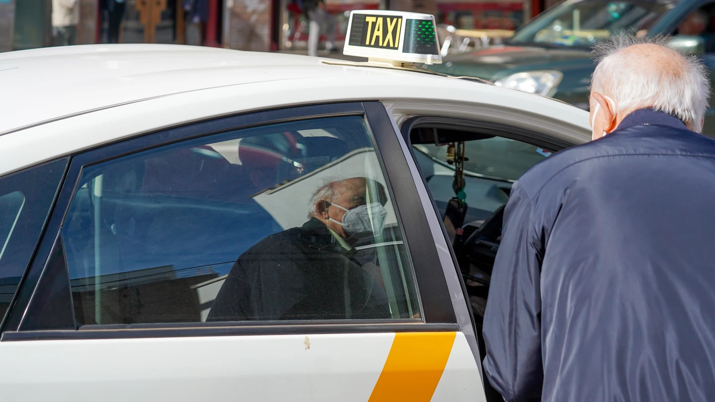 Más allá de la oportunidad laboral, un servicio público: "La 'España Vaciada' sería aún más vaciada sin taxistas" Contra la despoblación