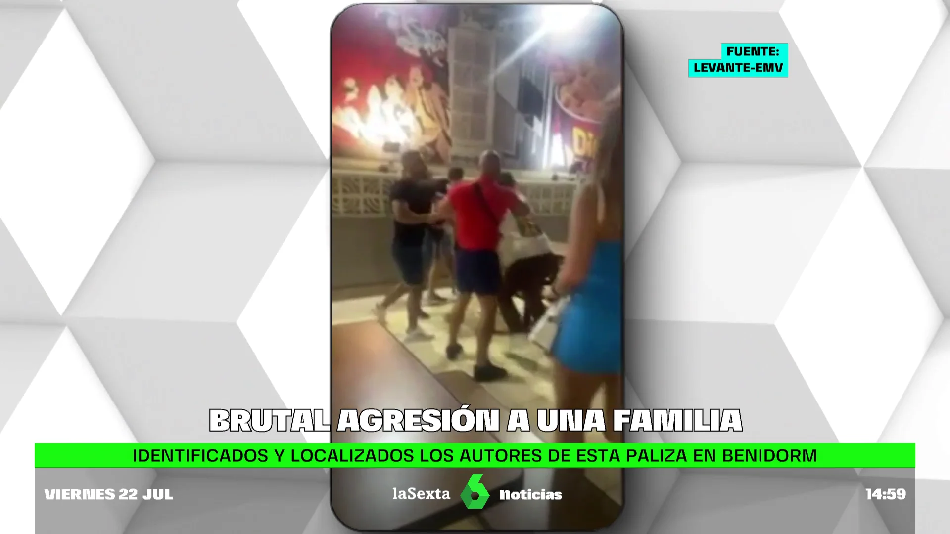 Identifican a los autores de la brutal paliza a una familia en un local de comida rápida en Benidorm
