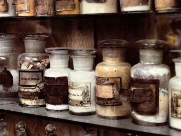 Foto de archivo de una farmacia antigua