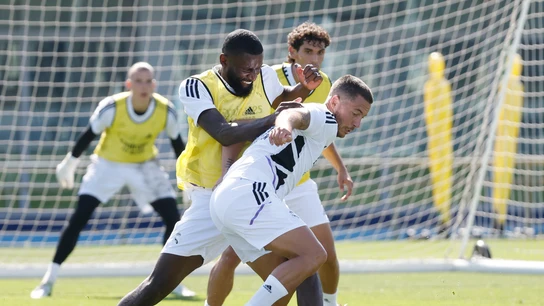 Eden Hazard en el entrenamiento del Real Madrid Eden Hazard en el entrenamiento del Real Madrid