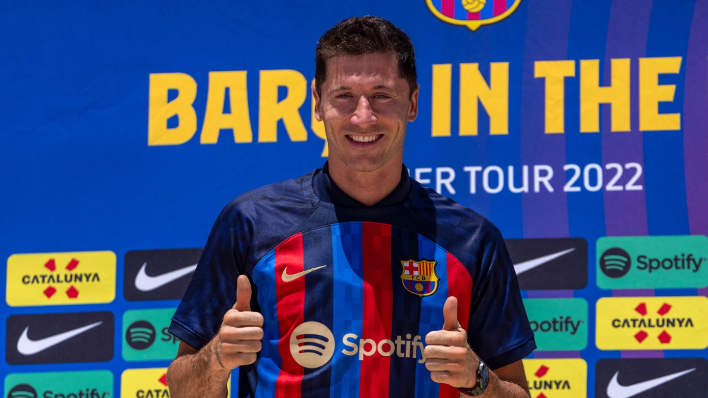 Robert Lewandowski, con la camiseta del Barça Robert Lewandowski, con la camiseta del Barça