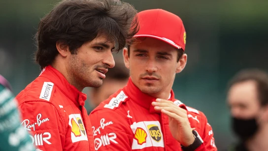 Leclerc, con Sainz Leclerc, con Sainz