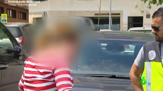 La banda de los 'robaquesos', o cómo usar bañadores de mujer para esconder codiciadas cuñas sin ser visto La banda de los 'robaquesos', o cómo usar bañadores de mujer para esconder codiciadas cuñas sin ser visto