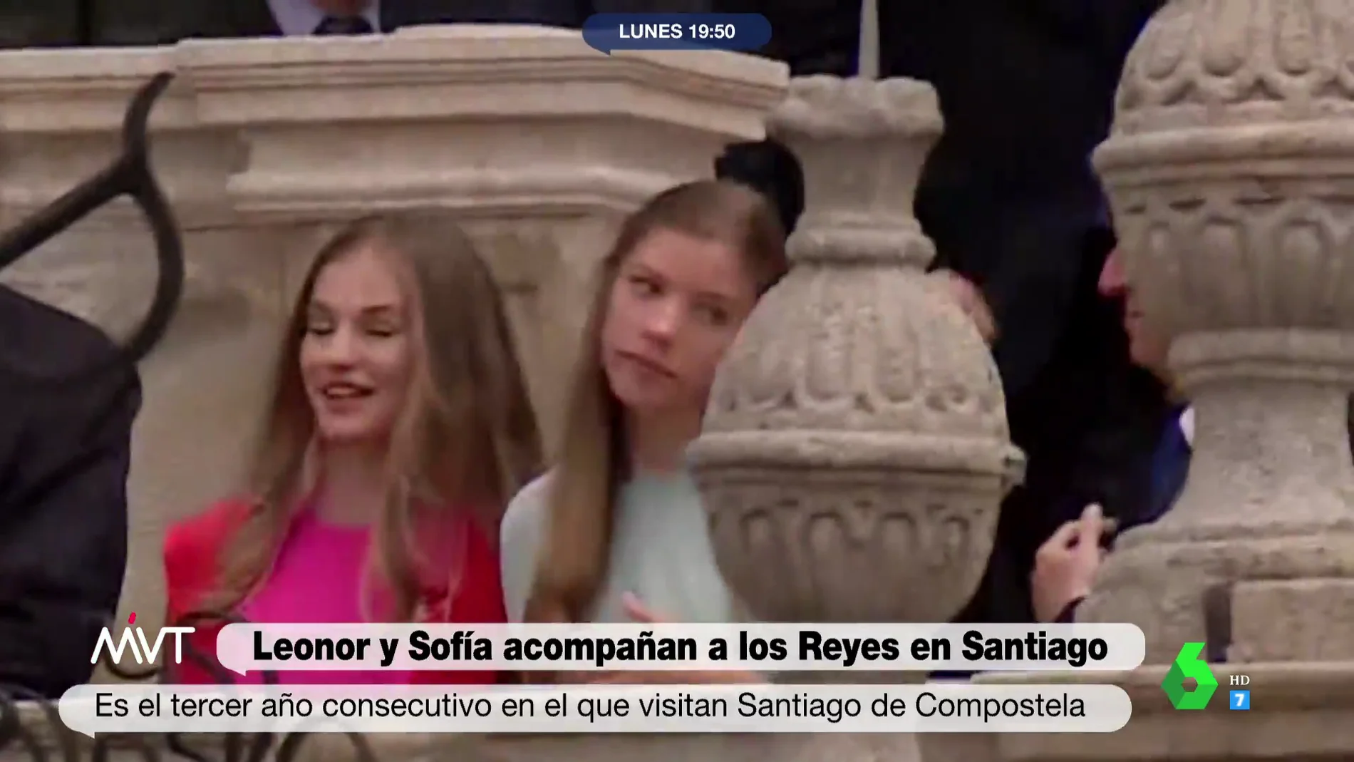 ¿Qué hay tras el gesto de enfado de la infanta Sofía en Santiago?