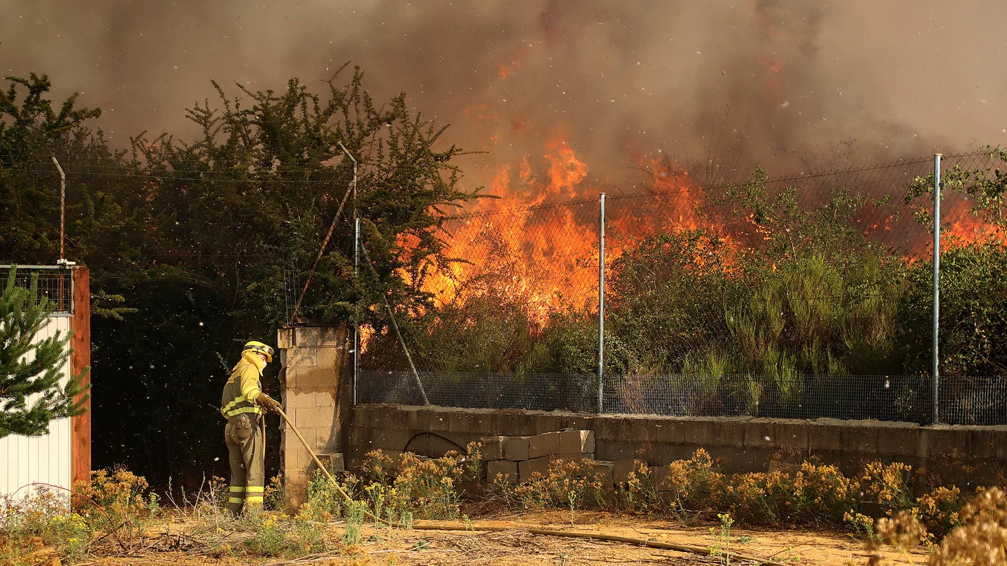 Imagen del incendio en San Andrés del Rabanedo Imagen del incendio en San Andrés del Rabanedo