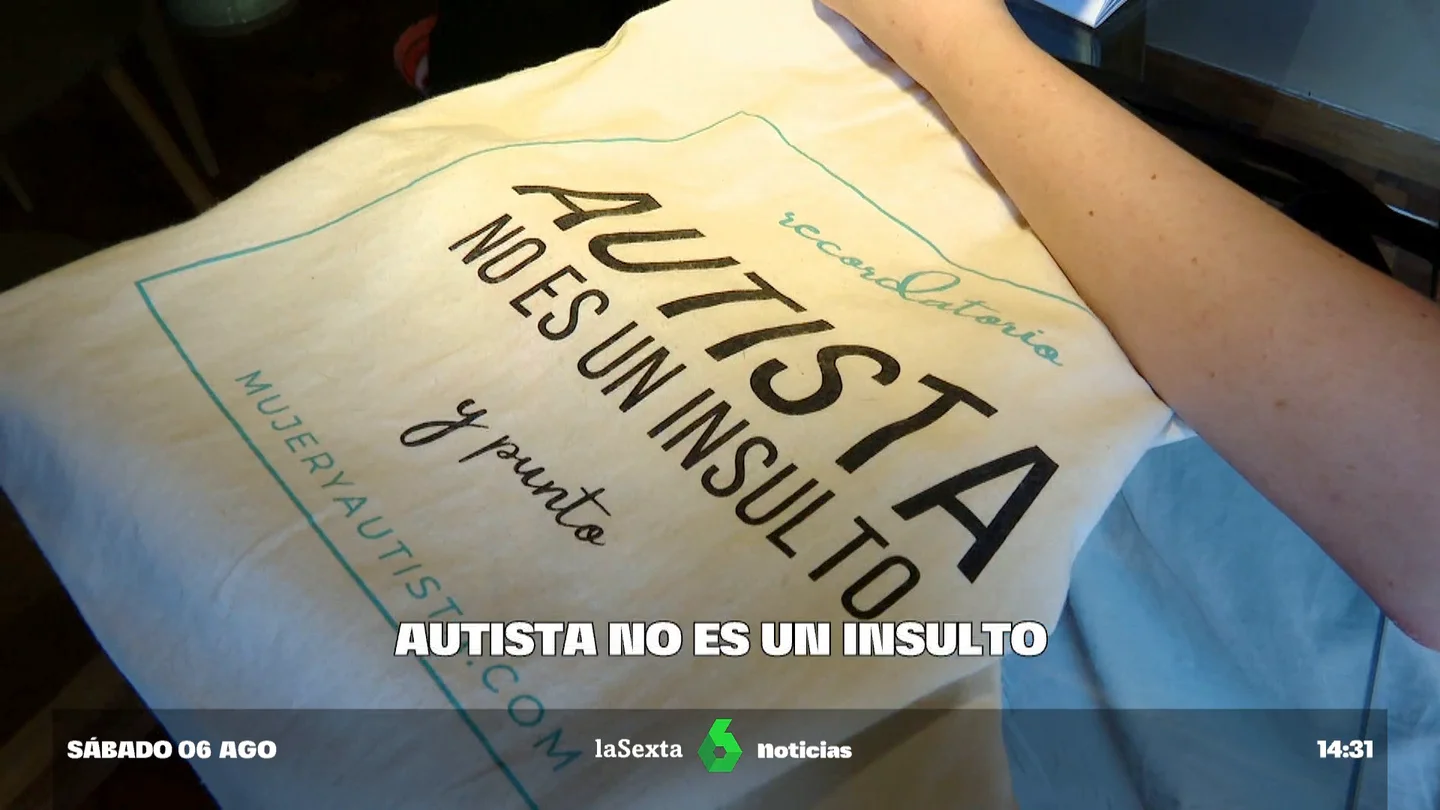 No, 'autista' no es un insulto: el colectivo reclama abandonar su uso peyorativo y que la RAE cambie su definición No, 'autista' no es un insulto: el colectivo reclama abandonar su uso peyorativo y que la RAE cambie su definición