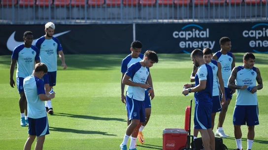 Jugadores en el entrenamiento del Atlético de Madrid Jugadores en el entrenamiento del Atlético de Madrid
