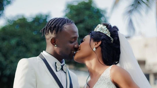 Buya Turay en una foto de su boda con su mujer Buya Turay en una foto de su boda con su mujer