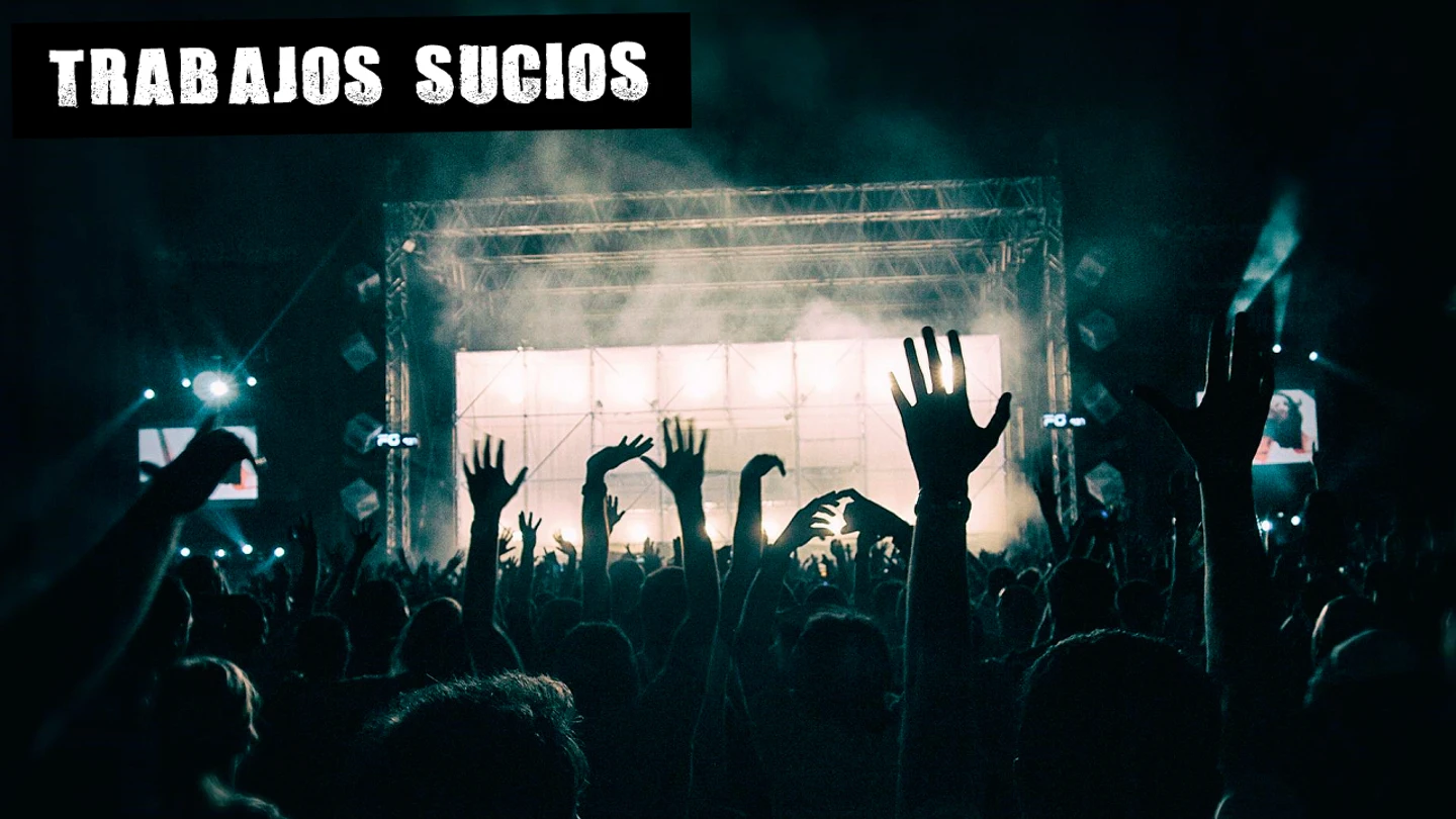 No es sumisión, es histeria colectiva No es sumisión, es histeria colectiva