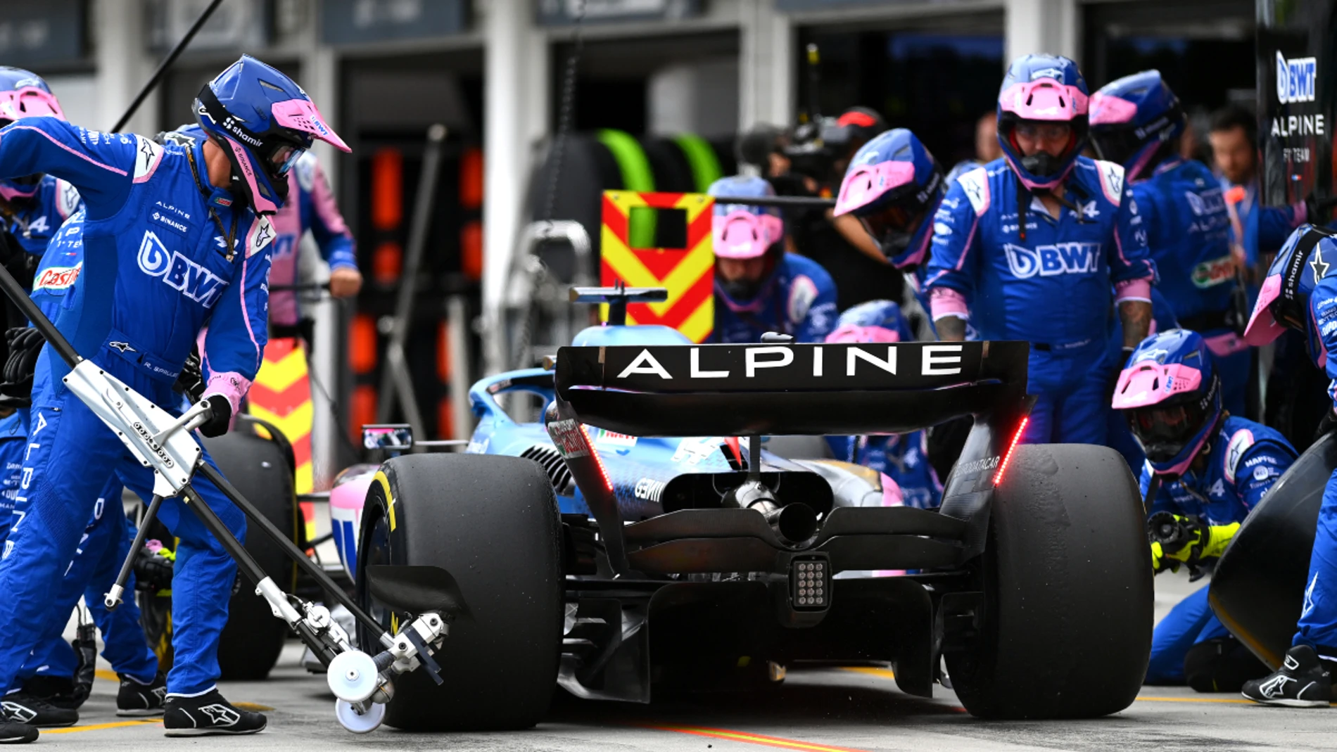 El Alpine, en boxes