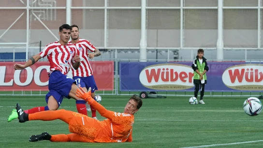 Álvaro Morata bate a Szczesny Álvaro Morata bate a Szczesny