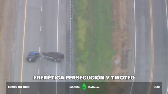 Una frenética persecución a 150 km/h acaba con los fugados empotrándose contra un coche de policía Una frenética persecución a 150 km/h acaba con los fugados empotrándose contra un coche de policía