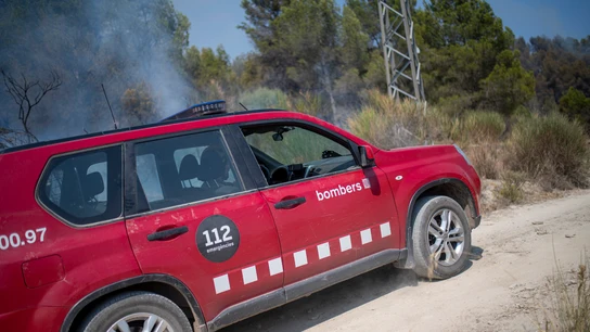 Se cuela en un parque de bomberos, roba un uniforme y un coche y se planta en una discoteca de Girona Se cuela en un parque de bomberos, roba un uniforme y un coche y se planta en una discoteca de Girona