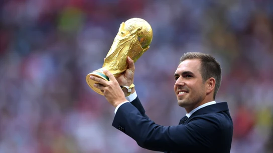 Phillipp Lahm, con la Copa del Mundo Phillipp Lahm, con la Copa del Mundo