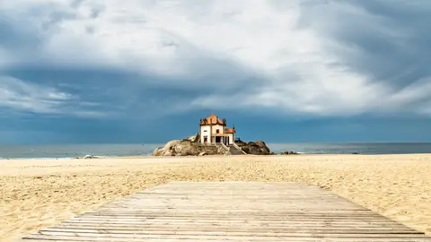 Capilla do Senhor da Pedra, Portugal Capilla do Senhor da Pedra, Portugal