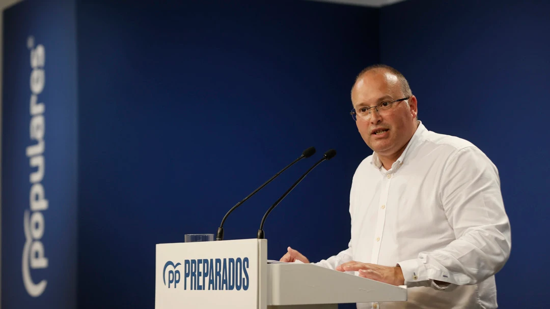 El vicesecretario de Organización Territorial del Partido Popular, Miguel Tellado, ofrece una rueda de prensa este lunes en la sede del partido de Madrid