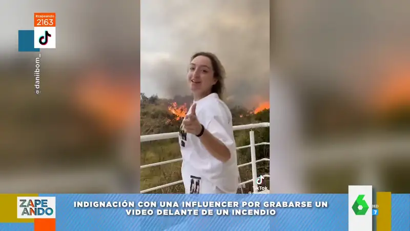 Una influencer se vuelve viral por bailar delante de un incendio