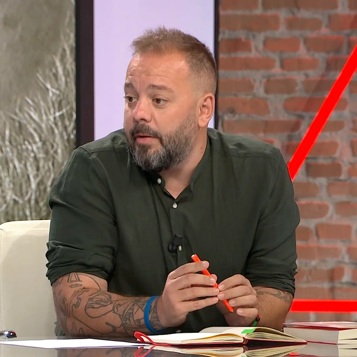 Te va la vida en ello": el claro mensaje de Antonio Maestre sobre la importancia de defender la sanidad pública