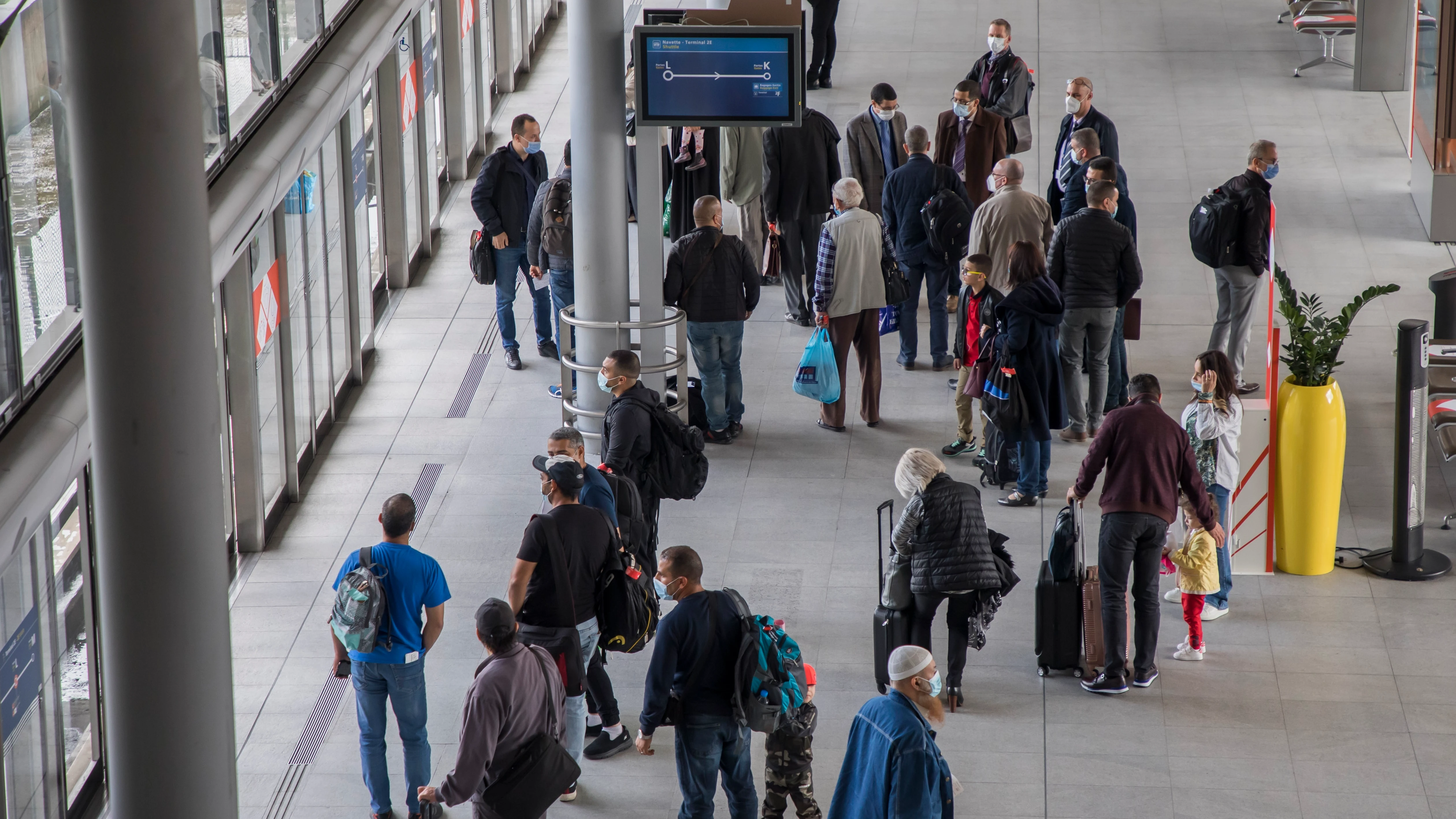 La Policía abate a un hombre armado con un cuchillo en el aeropuerto Charles de Gaulle de París La Policía abate a un hombre armado con un cuchillo en el aeropuerto Charles de Gaulle de París
