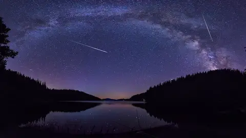 Perseidas y Vía Lactea Perseidas y Vía Lactea