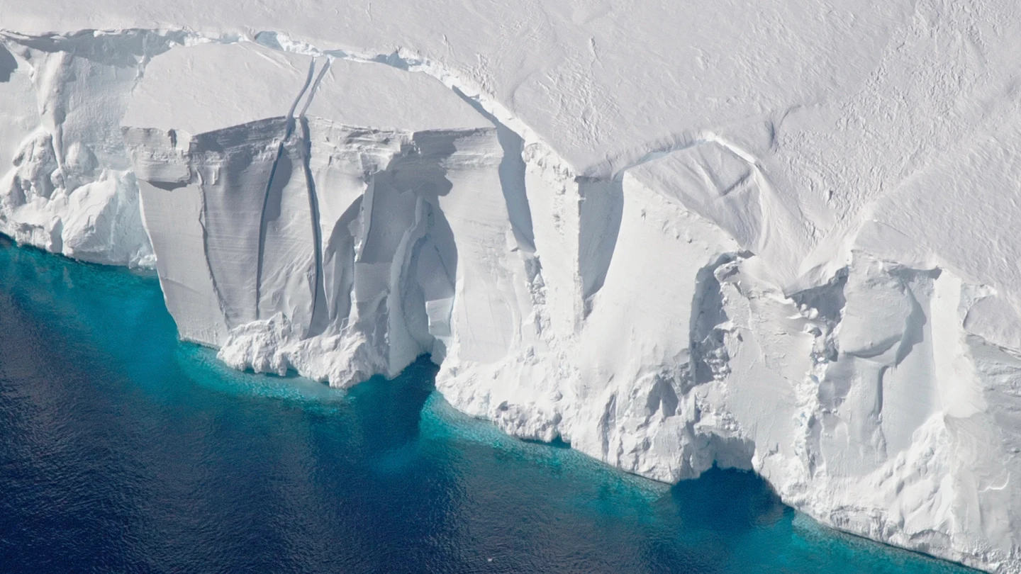 La imagen que demuestra cómo los glaciares de la Antártida se están derritiendo más rápido de lo esperado La imagen que demuestra cómo los glaciares de la Antártida se están derritiendo más rápido de lo esperado
