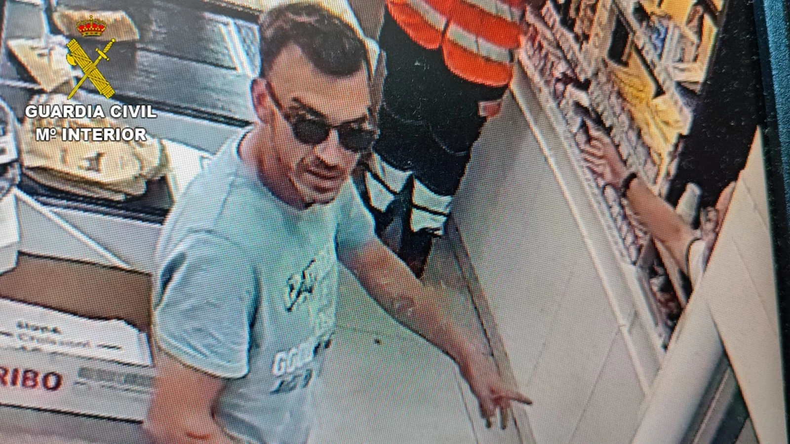 El hombre de 42 años de nacionalidad portugujesa que busca la Guardia Civil 