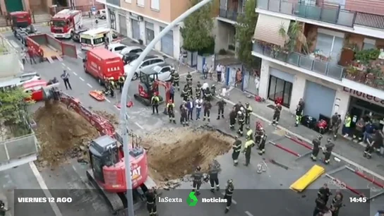 Rescatado tras quedar sepultado en el túnel ilegal que excavaba cerca de un banco en Roma Rescatado tras quedar sepultado en el túnel ilegal que excavaba cerca de un banco en Roma