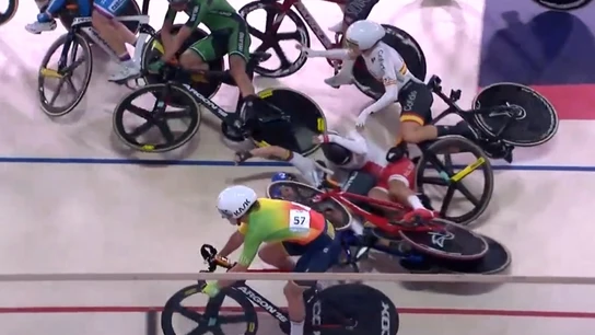 Momento de la caída en el Europeo de ciclismo en pista Momento de la caída en el Europeo de ciclismo en pista