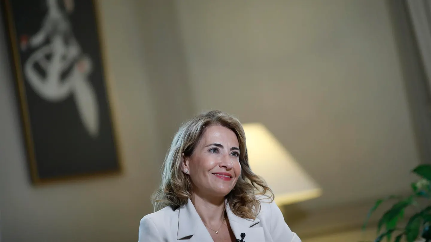La ministra de Transportes Raquel Sánchez durante una entrevista con la Agencia Efe en la sede del Ministerio en Madrid. La ministra de Transportes Raquel Sánchez durante una entrevista con la Agencia Efe en la sede del Ministerio en Madrid.