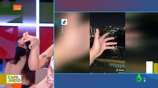Paula Púa alucina al plató de Zapeando al confesar que es hiperlaxa: "Mirad qué asco" Paula Púa alucina al plató de Zapeando al confesar que es hiperlaxa: "Mirad qué asco"