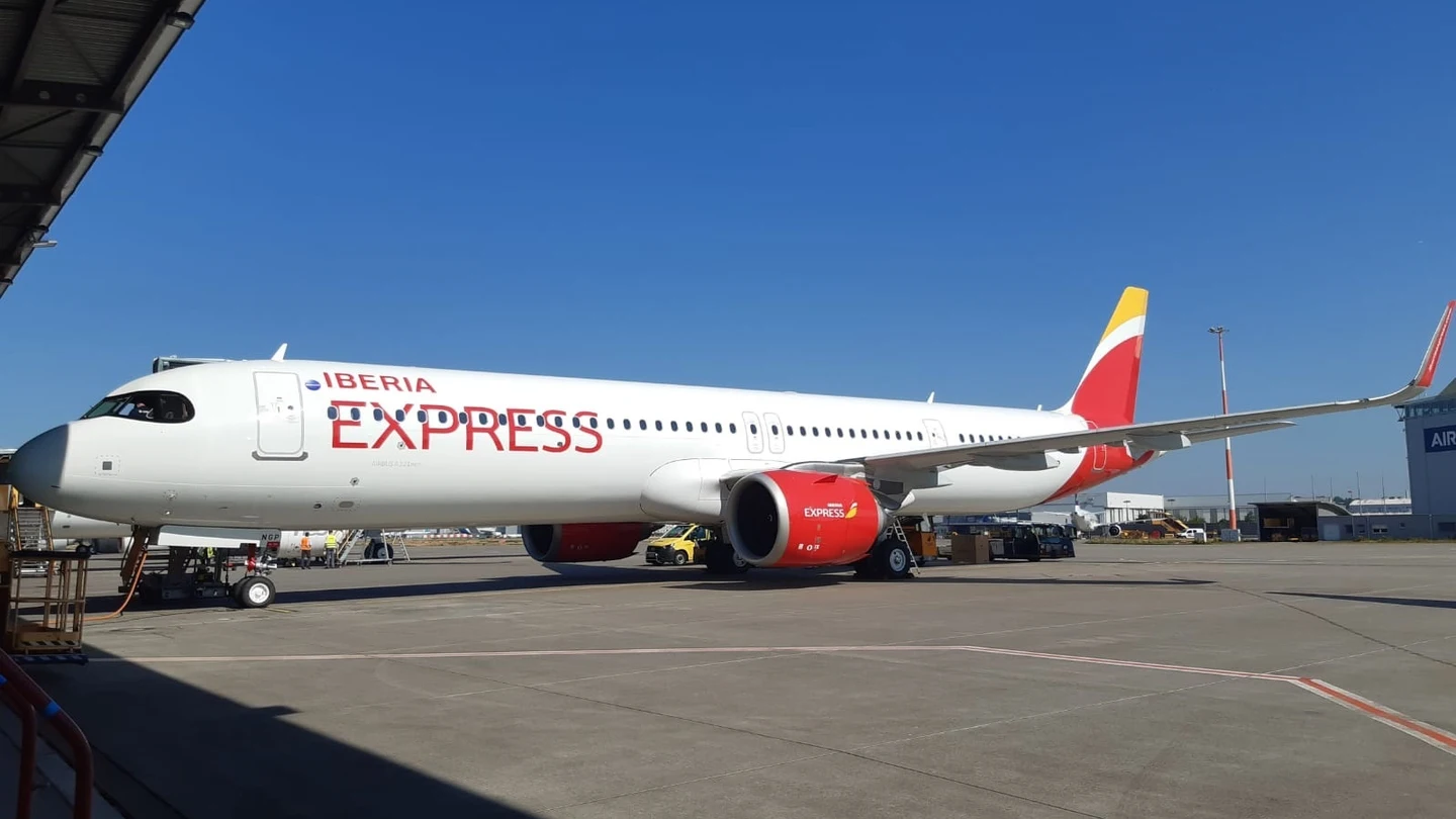 Iberia cancela 444 vuelos por la huelga del 5 al 8 de enero que afectará a más de 45.600 viajeros Iberia cancela 444 vuelos por la huelga del 5 al 8 de enero que afectará a más de 45.600 viajeros