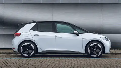 El Volkswagen ID.3 recupera la versión de mayor autonomía El Volkswagen ID.3 recupera la versión de mayor autonomía