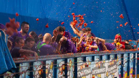 Tomatina de Buñol, Comunidad Valenciana Tomatina de Buñol, Comunidad Valenciana