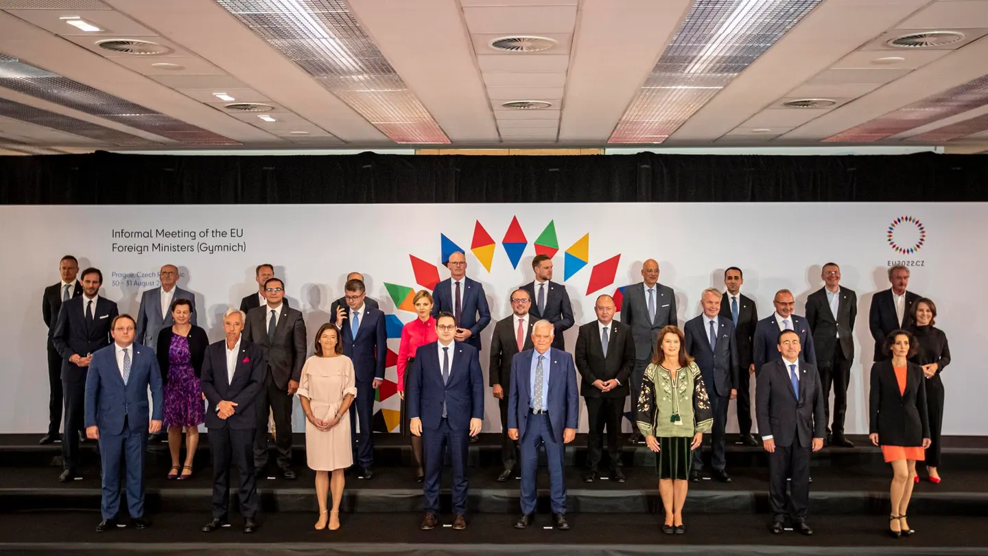 Los ministros de Exteriores de la UE durante su reunión informal en Praga Los ministros de Exteriores de la UE durante su reunión informal en Praga