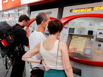 Nuevos precios del abono transporte de Madrid desde este 1 de septiembre Nuevos precios del abono transporte de Madrid desde este 1 de septiembre