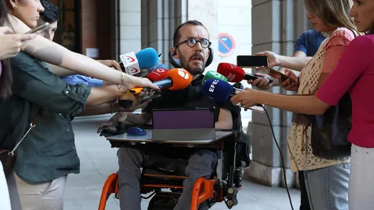 Pablo Echenique a su llegada a la reunión entre Teresa Ribera y los portavoces parlamentarios Pablo Echenique a su llegada a la reunión entre Teresa Ribera y los portavoces parlamentarios