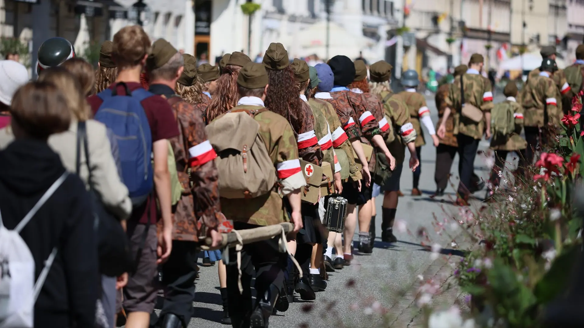 Miembros de un grupo de recreación histórica en Varsovia
