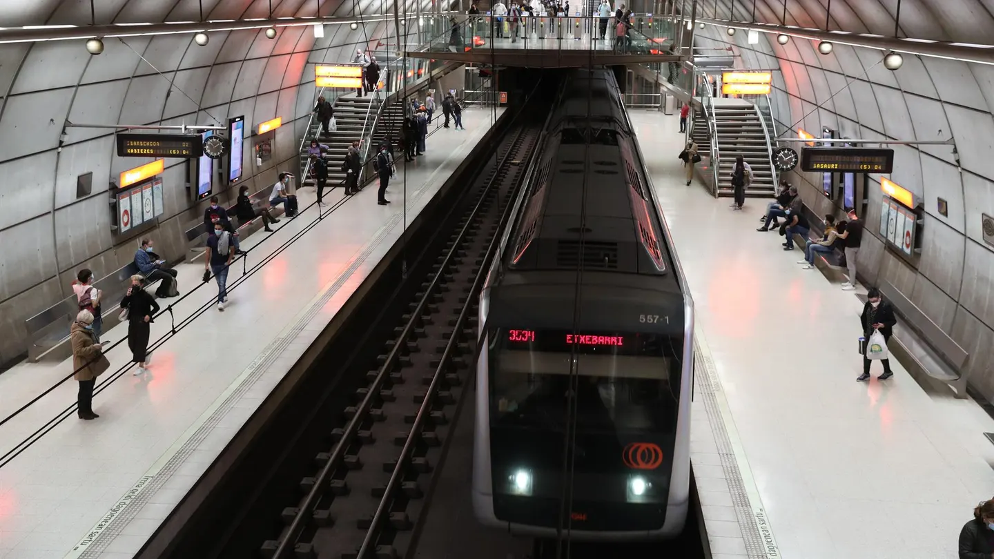 Estación de metro en Bilbao Estación de metro en Bilbao