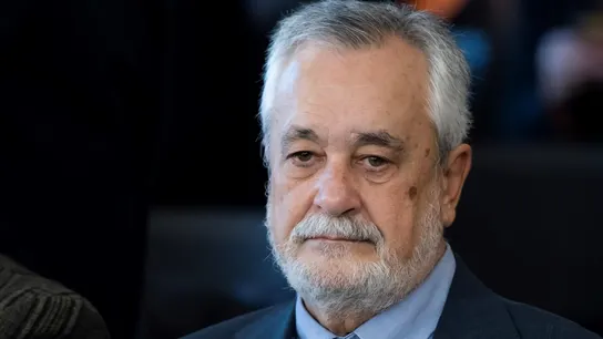 Políticos de varios partidos, empresarios y rectores universitarios apoyan la petición de indulto para Griñán Políticos de varios partidos, empresarios y rectores universitarios apoyan la petición de indulto para Griñán