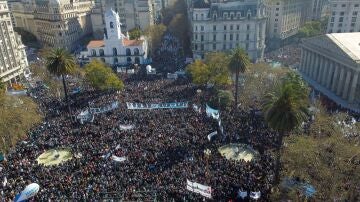 Manifestación a favor de Cristina Fernández en Buenos Aires