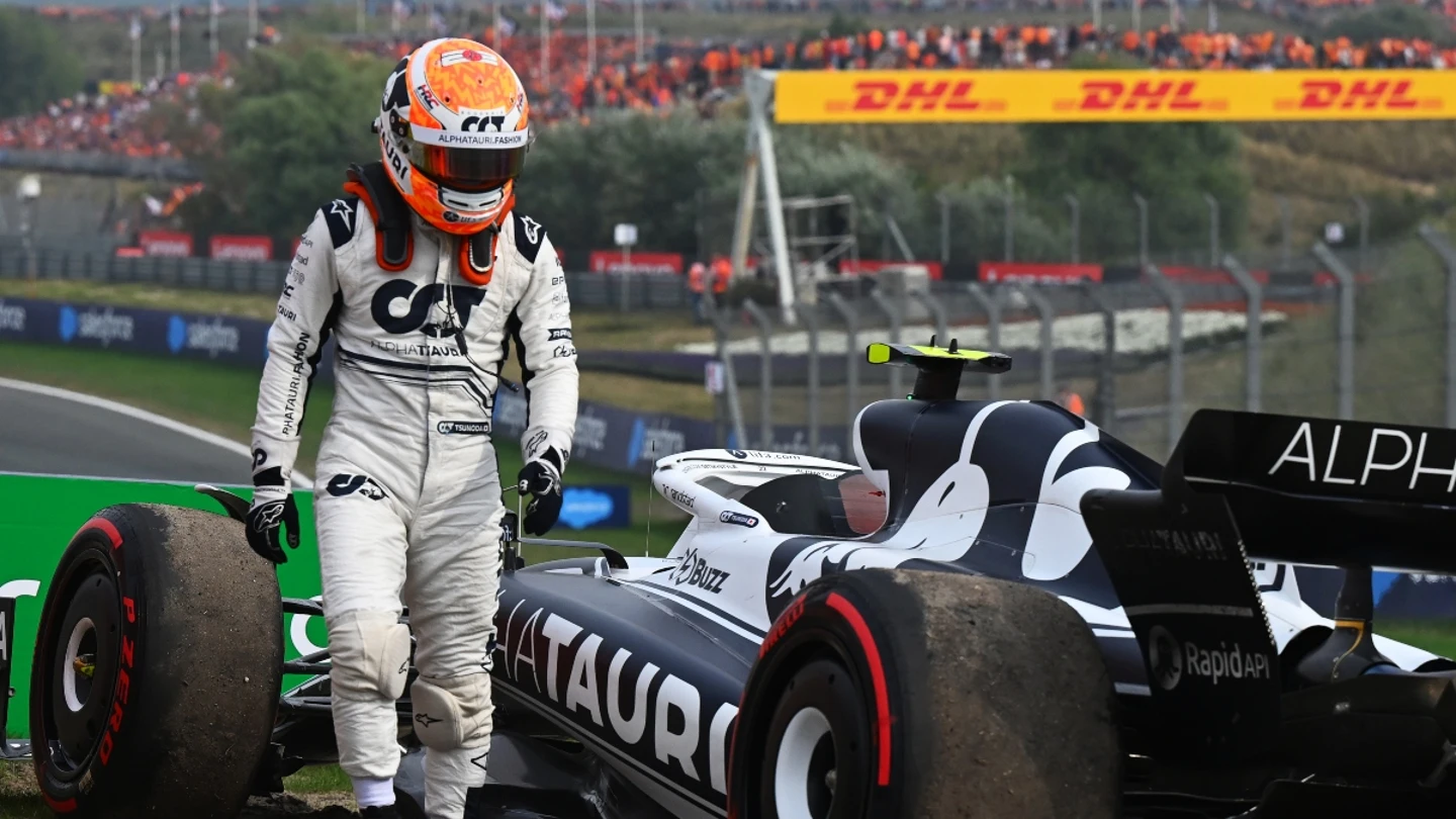 Yuki Tsunoda tras abandonar en el GP de los Países Bajos Yuki Tsunoda tras abandonar en el GP de los Países Bajos