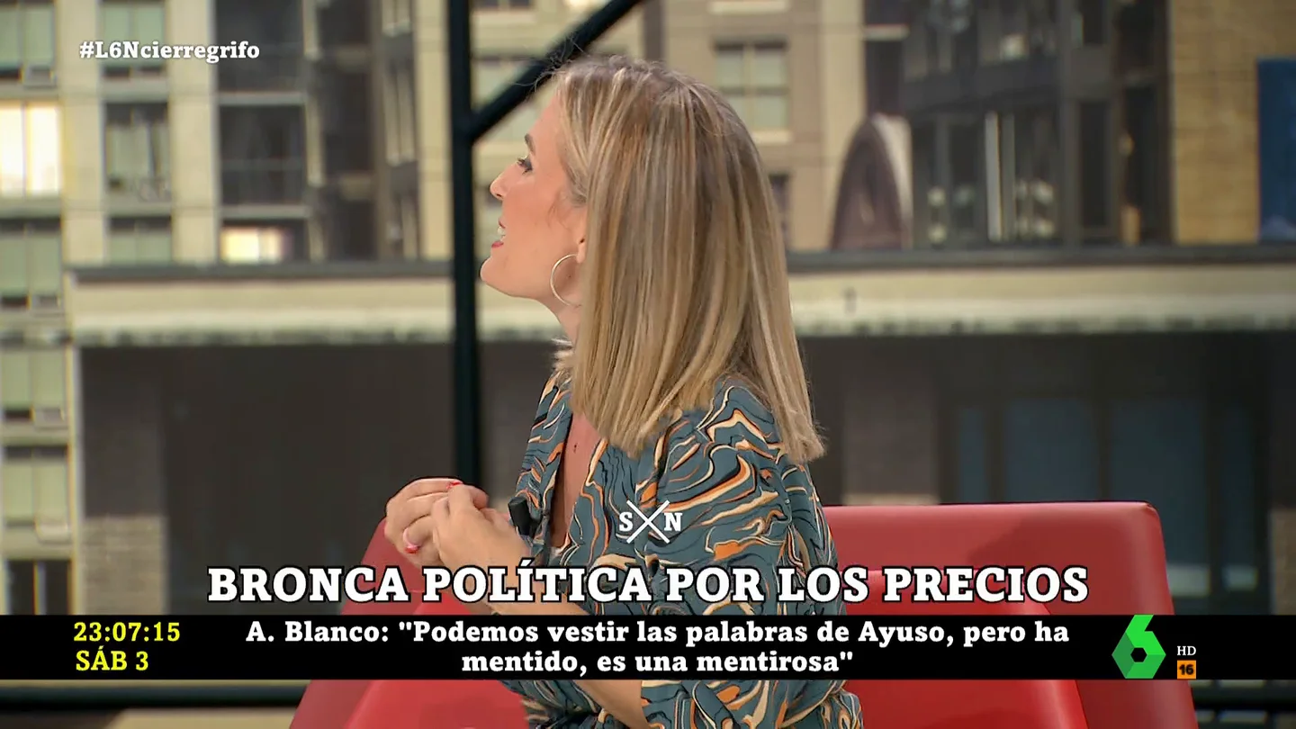 Laura Blanco, periodista económica: "A Feijóo se le exige y a Ayuso se le ríe la gracia" Laura Blanco, periodista económica: "A Feijóo se le exige y a Ayuso se le ríe la gracia"