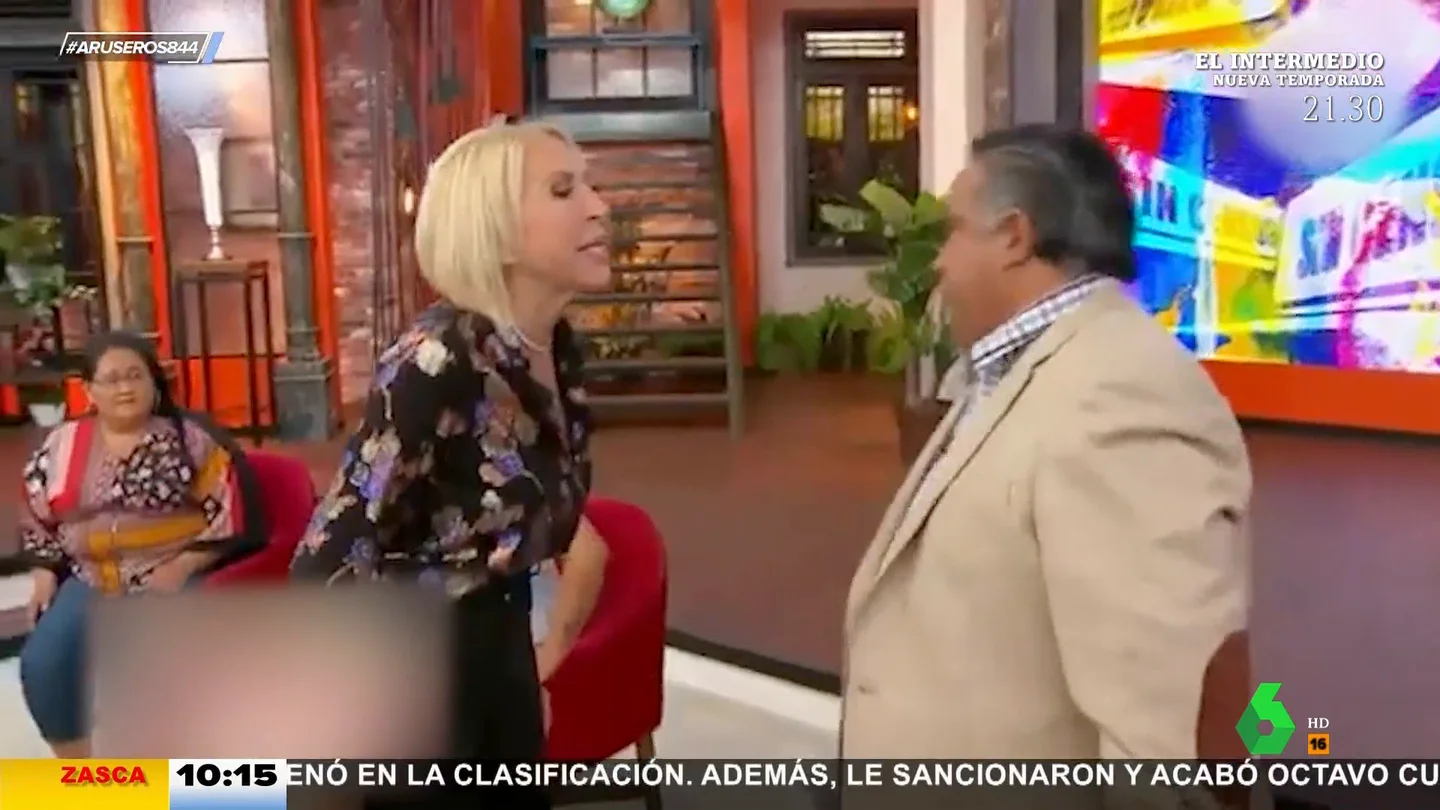 El rifirrafe de la presentadora Laura Bozzo con uno de sus invitados El rifirrafe de la presentadora Laura Bozzo con uno de sus invitados