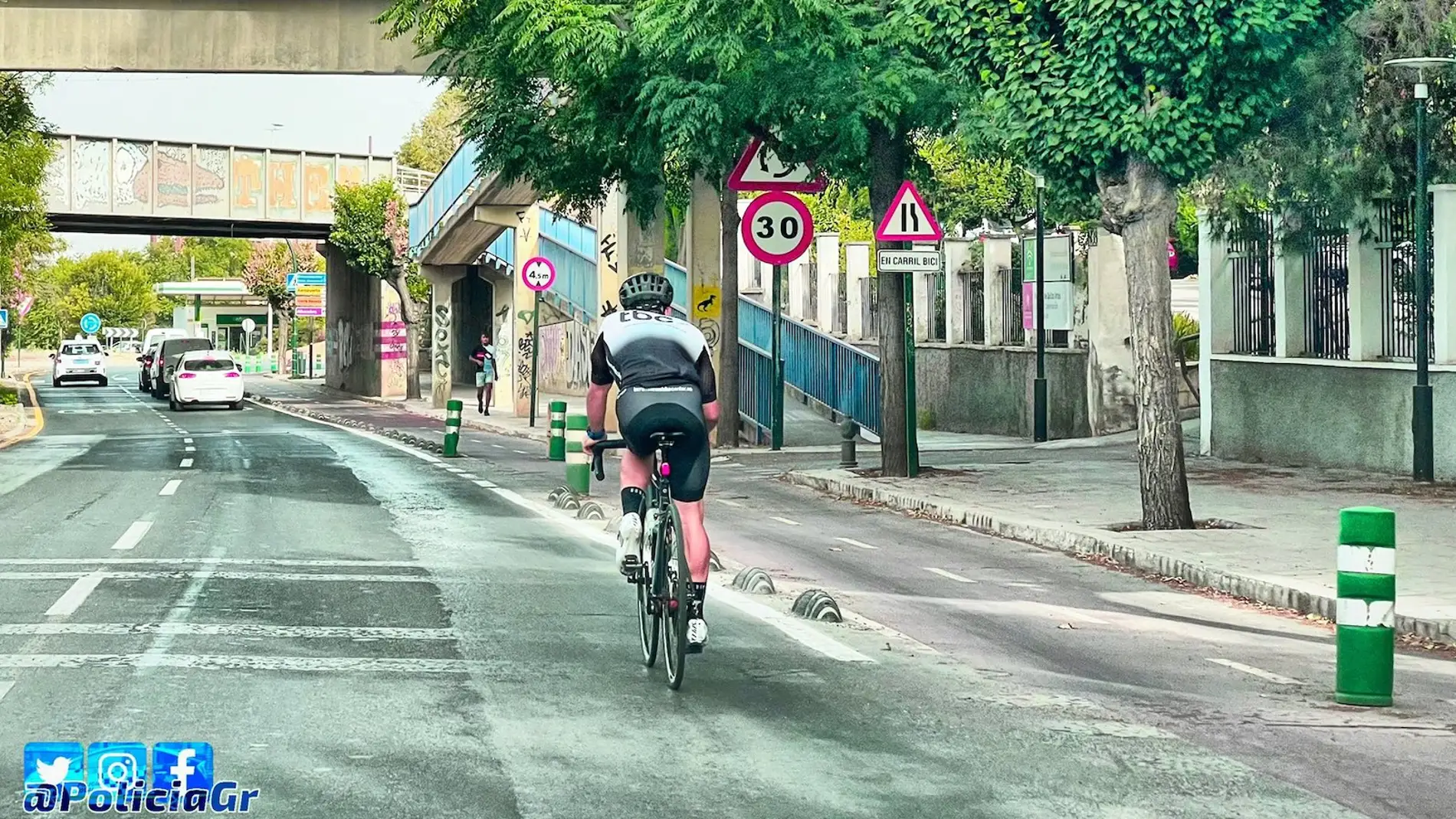 ¿Realmente los ciclistas pueden circular por donde quieran?