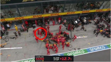 El mecánico de Ferrari, fuera de su sitio